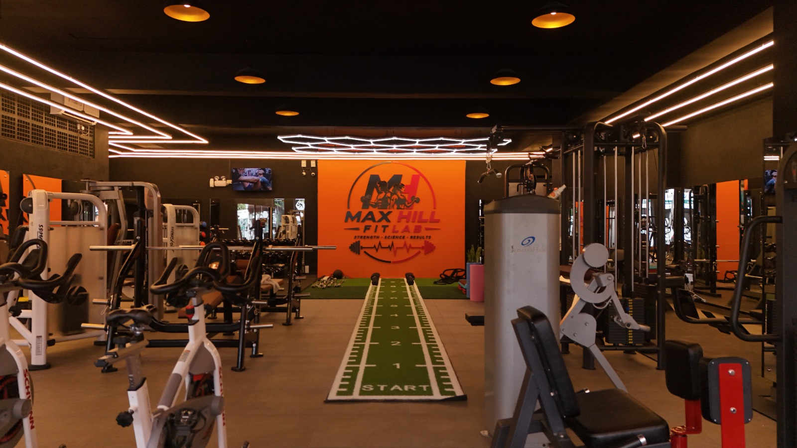 MAX HILL Fit Lab resistance training equipment