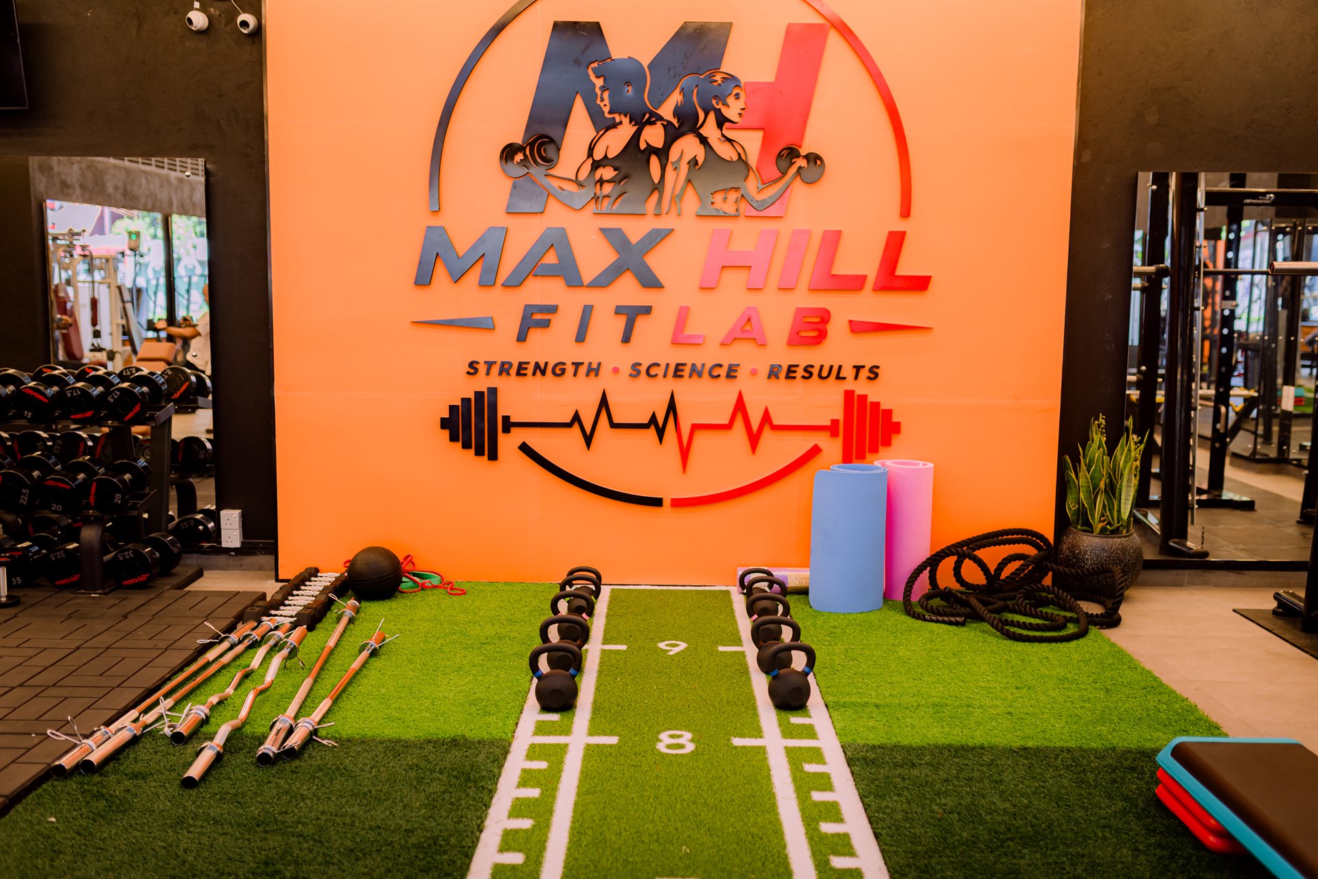 MAX HILL Fit Lab strength training area, Pilimathalawa