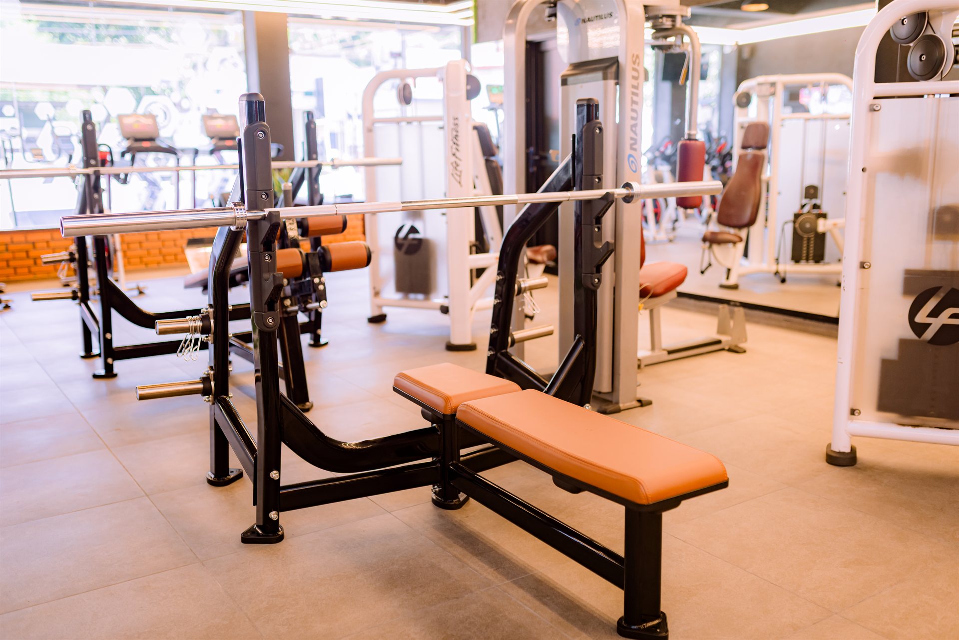 Premium gym at MAX HILL Pilimathalawa