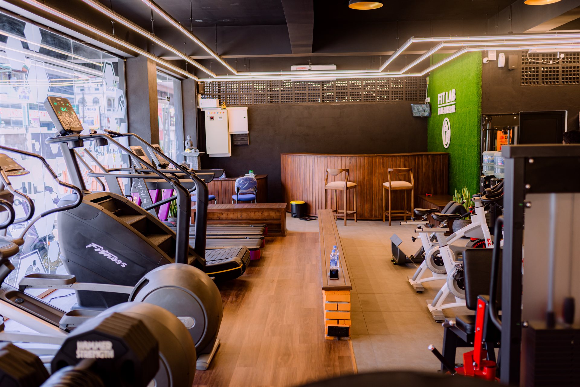 Fat loss and cardio equipment MAX HILL gym